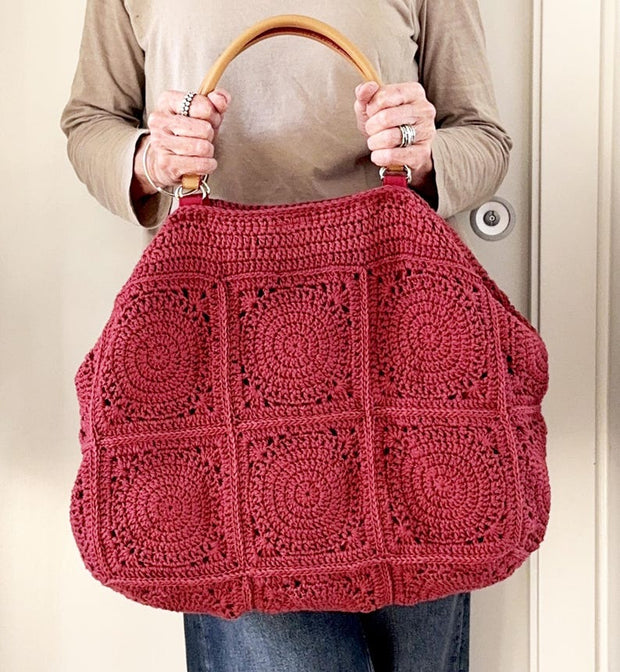 The Weekend monochromatic Bag CROCHET PATTERN