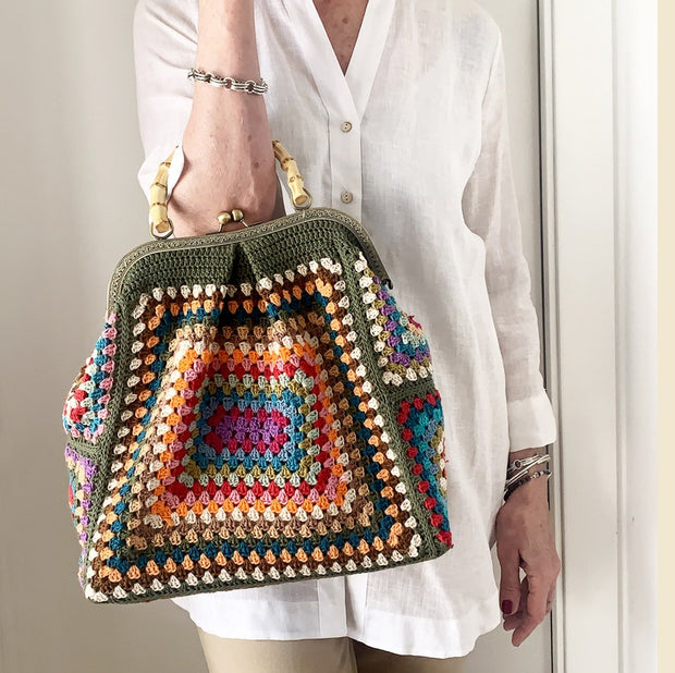 The Granny square bag CROCHET PATTERN